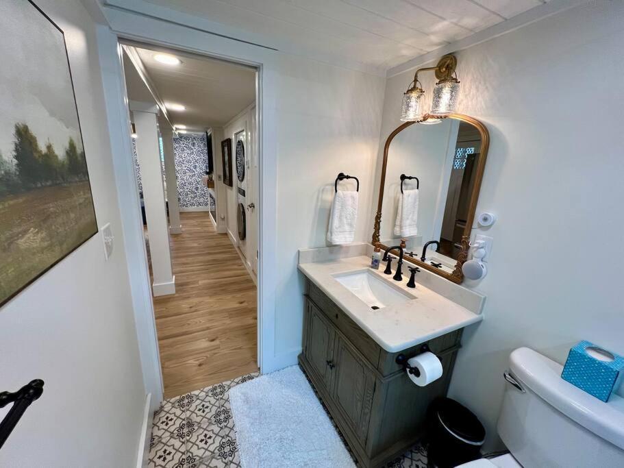 Historic Charmer Apartment *