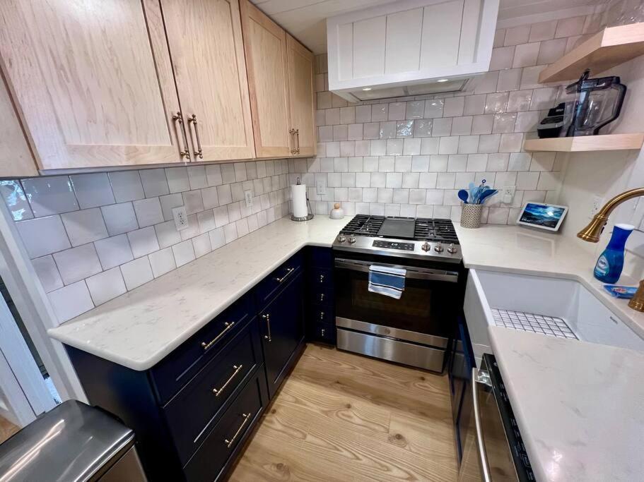 Apartment Historic Charmer Albertville